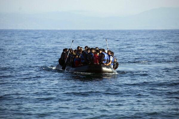 Ναυάγιο με πρόσφυγες ανοιχτά της Κω - Τουλάχιστον δύο νεκροί (upd)
