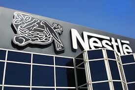 Η Nestlé ανακοίνωσε πως θα αυξήσει έως και 50% την χρήση ανακυκλωμένου πλαστικού σε συσκευασίες της