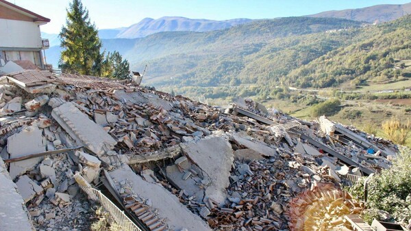 Πρωτοφανής η σεισμική δραστηριότητα στην κεντρική Ιταλία, δηλώνει ο σεισμολόγος Γερ. Χουλιάρας