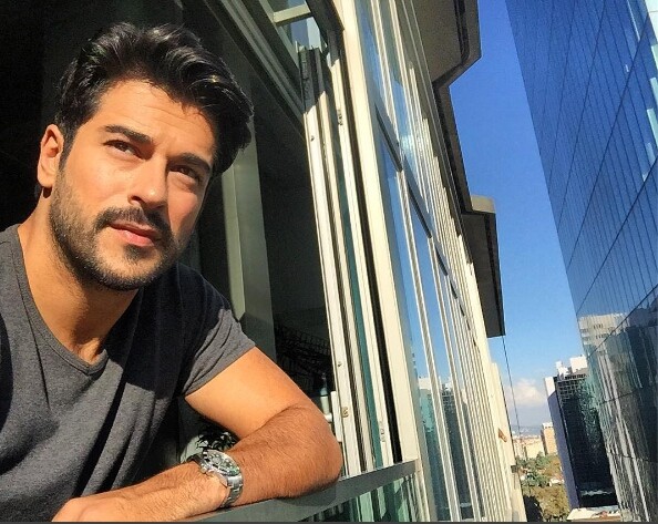 O Τούρκος πρωταγωνιστής του "Kara Sevda" στην Αθήνα