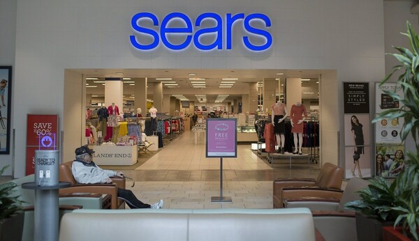 Πτώχευση για Sears και Kmart - Τέλος εποχής για τα αμερικανικά πολυκαταστήματα