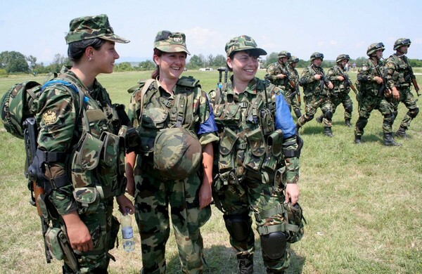 Το «άβατο» των Ειδικών Δυνάμεων πέρασε η πρώτη γυναίκα στρατιώτης στις ΗΠΑ