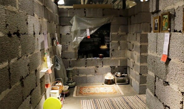 Η IKEA έφτιαξε αντίγραφο ενός σπιτιού στη Συρία για να δείξει πρακτικά πώς είναι να ζεις σε μια εμπόλεμη ζώνη