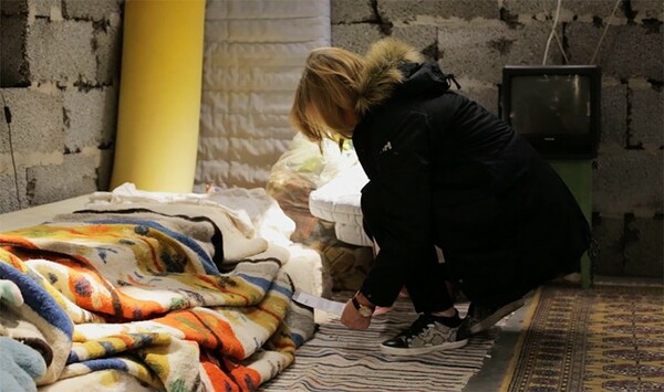 Η IKEA έφτιαξε αντίγραφο ενός σπιτιού στη Συρία για να δείξει πρακτικά πώς είναι να ζεις σε μια εμπόλεμη ζώνη