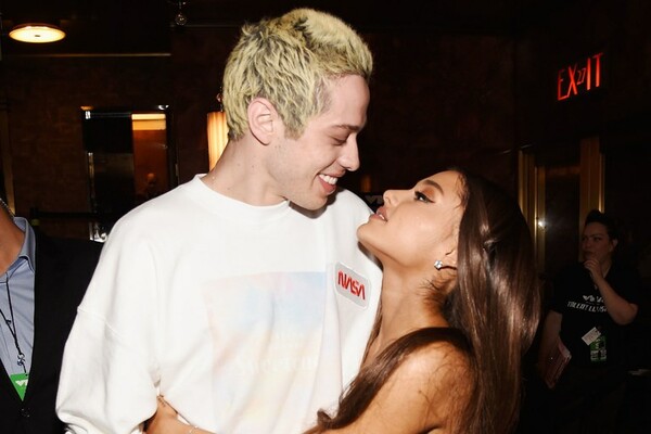 Ο Pete Davidson μιλά πρώτη φορά μετά το χωρισμό του από την Ariana Grande