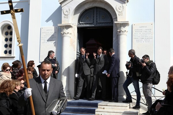 Τελευταίος αποχαιρετισμός στον Δημήτρη Μυταρά