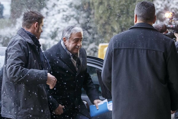 Κυπριακό: Πιέσεις για εκ περιτροπής προεδρία από την τουρκοκυπριακή πλευρά