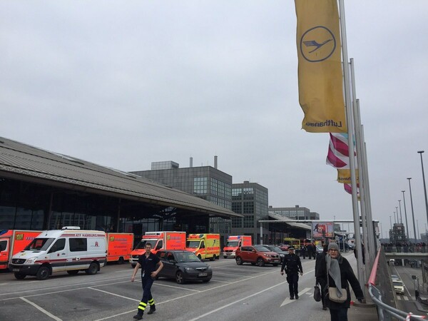 Γερμανία: Άνοιξε ξανά το αεροδρόμιο του Αμβούργου- Έρευνες των αρχών για την «ύποπτη ουσία»