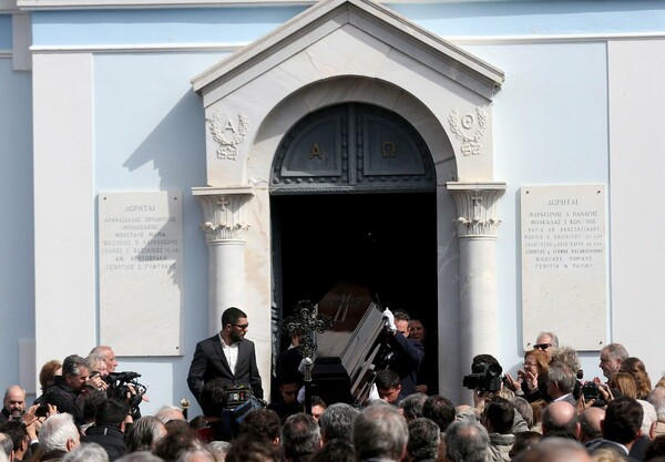 Η οικογένεια του Νίκου Κούνδουρου δεν δέχτηκε να τελεστεί η κηδεία δημοσία δαπάνη