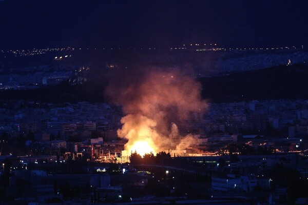 Οι πρώτες φωτογραφίες από τη μεγάλη πυρκαγιά στον Ταύρο