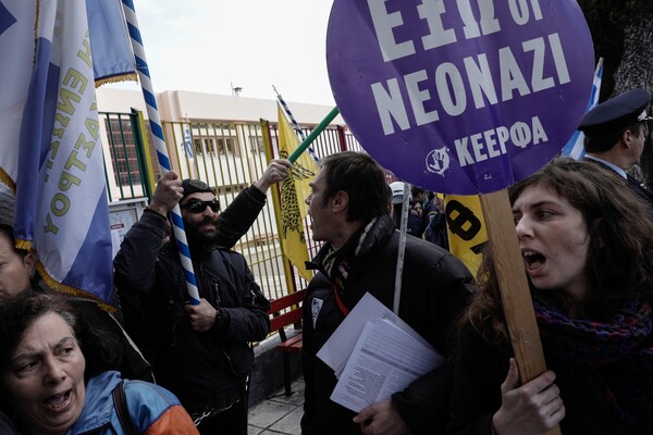 Ένταση στο Ωραιόκαστρο για τα προσφυγόπουλα (φωτο + βίντεο)