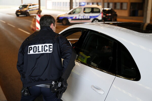 Η γερμανική αστυνομία αναζητά «δύο αδελφούς» για την επίθεση στο Στρασβούργο