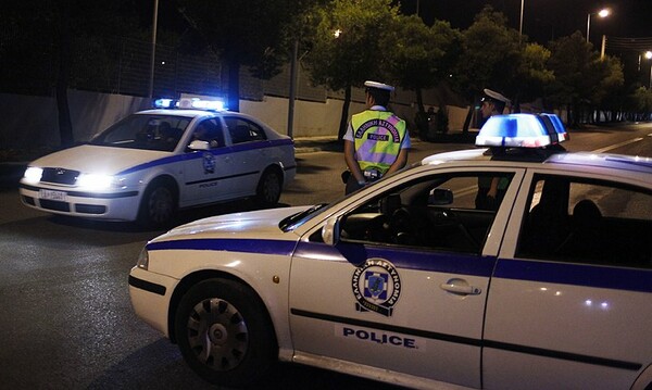 Συναγερμός στο κέντρο της Αθήνας-Αποκλείστηκε η Ομήρου για ύποπτο όχημα στην Τράπεζα της Ελλάδος