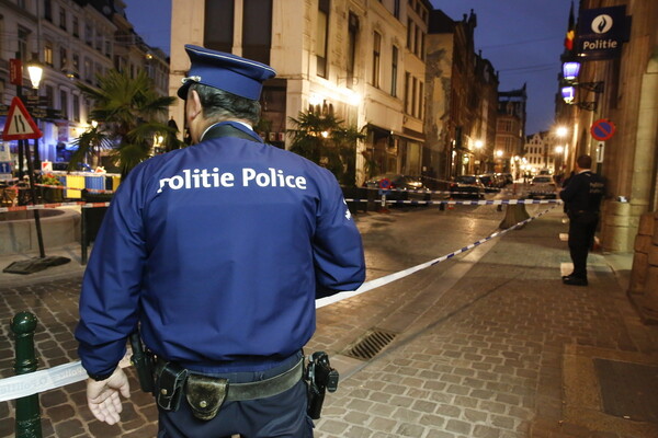 Επίθεση με μαχαίρι σε αστυνομικό τμήμα των Βρυξελλών- Ο δράστης εξουδετερώθηκε
