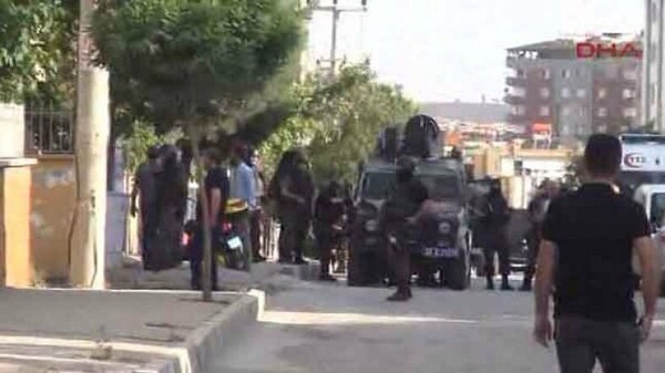 Τουρκία: Ανταλλαγή πυρών έξω από αστυνομικό τμήμα στην Γκαζιαντέπ