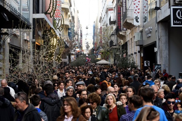 Ξεκινά αύριο το εορταστικό ωράριο- Πώς θα λειτουργήσουν τα καταστήματα