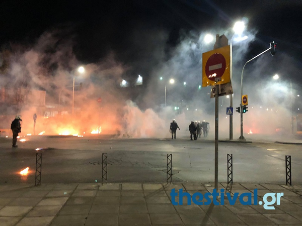 Αλέξης Γρηγορόπουλος: Νέα επεισόδια στη Θεσσαλονίκη μετά το τέλος της πορείας