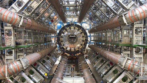 Ο επιταχυντής του CERN τέθηκε εκτός λειτουργίας έως το 2021