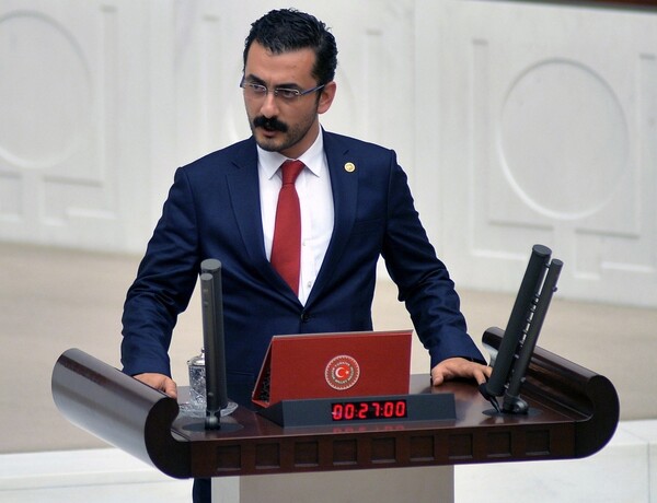 Ελεύθερος Τούρκος πολιτικός της αντιπολίτευσης που δικάζεται για τρομοκρατία