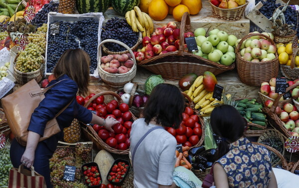 Επιστήμονες προειδοποιούν: Προστατέψτε την Γη- Τρώτε διπλάσια φρούτα, λαχανικά και το μισό κρέας