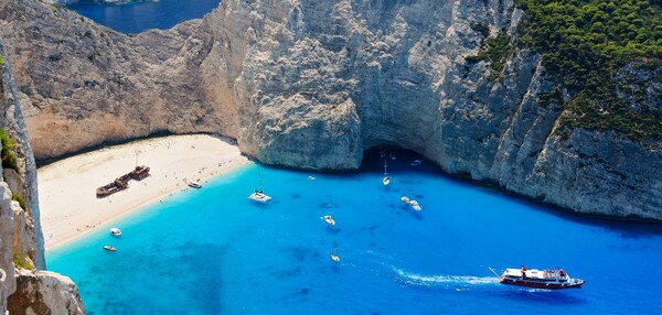 Οι ελληνικές παραλίες είναι οι καλύτερες του κόσμου για το 2018