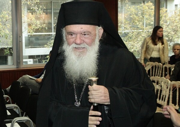 Ιερώνυμος: Παρατείνεται για δυο χρόνια το ισχύον καθεστώς μισθοδοσίας των κληρικών