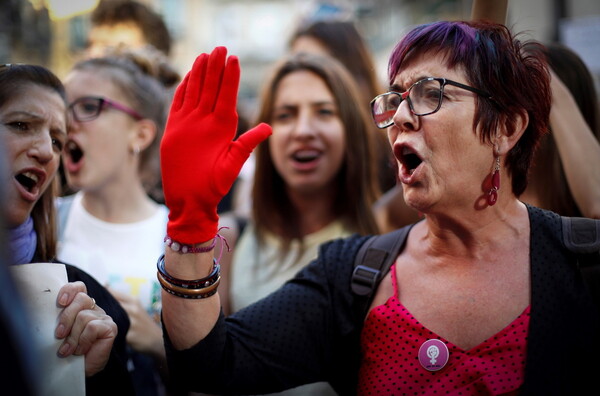Ισπανία: 4 συλλήψεις για ομαδικό βιασμό γυναίκας την πρωτοχρονιά