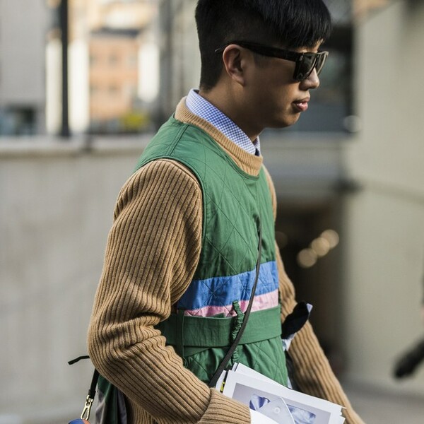 Street Style: Tολμηρά χρώματα και στιλ από τα cool αγόρια της λονδρέζικης σκηνής