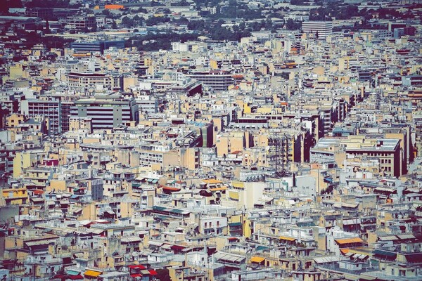 Το Airbnb, οι επενδυτές και οι ανερχόμενες περιοχές της Αθήνας