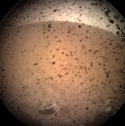 NASA: Οι εντυπωσιακές φωτογραφίες του InSight από τον Άρη
