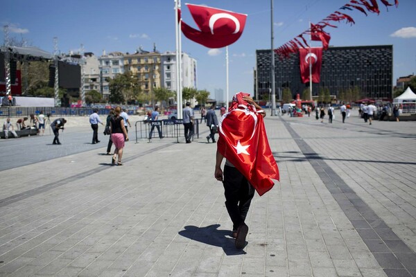 2016: Η χρονιά που «τσάκισε» την οικονομία της Τουρκίας