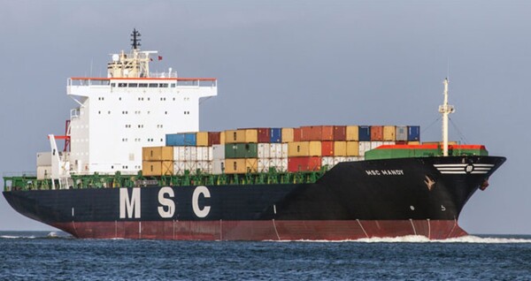Πειρατές απήγαγαν 6 ναύτες από φορτηγό πλοίο στα ανοικτά της Δυτικής Αφρικής