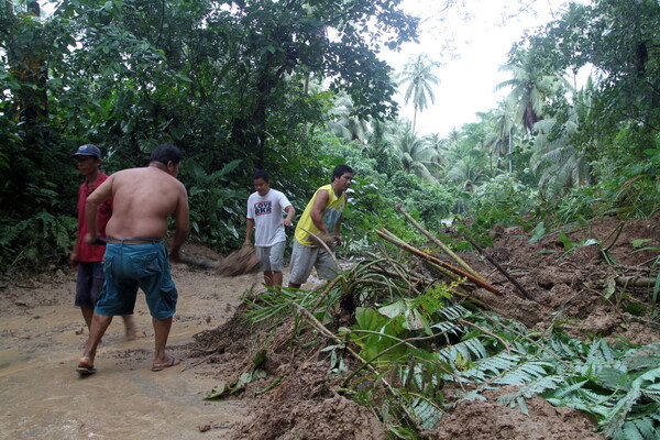 Φιλιππίνες: 68 πλέον οι νεκροί από το πέρασμα της τροπικής καταιγίδας