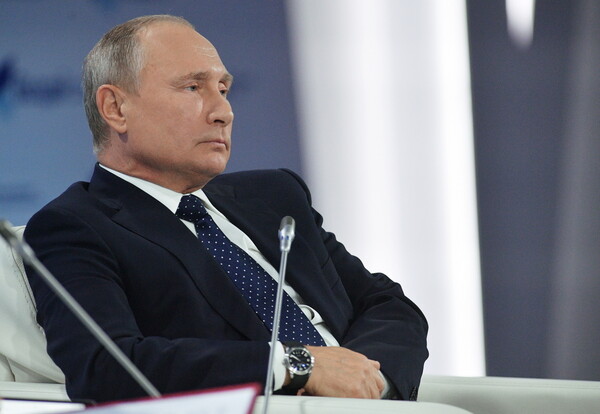 Πούτιν: «Προεκλογική προβοκάτσια» του Ποροσένκο η κρίση στην Κριμαία