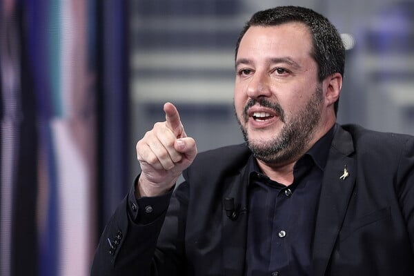 Σαλβίνι: Ρωτήστε τους Έλληνες πού κατέληξε το ευρωπαϊκό όνειρο
