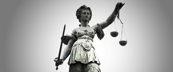«Δικαιοσύνη»: Η λέξη της χρονιάς για το λεξικό Merriam-Webster
