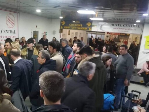 Κύμα οργής για την Ryanair που παράτησε επιβάτες στη Τιμισοάρα - Πώς επιστρέφουν στην Ελλάδα