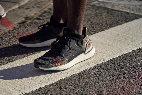 Αυτό το νέο limited edition running παπούτσι θα σε κάνει να... βγεις στους δρόμους