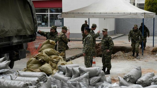 Ξεκίνησε η μεγάλη επιχείρηση εξουδετέρωσης βόμβας του Β' Παγκοσμίου στην Ελευσίνα