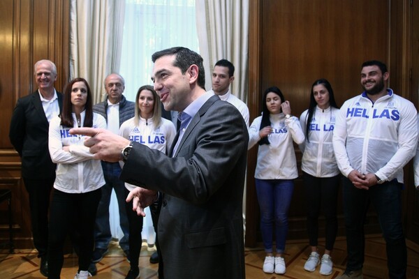 Ο Αλέξης Τσίπρας υποδέχτηκε την Κατερίνα Στεφανίδη, τη Βούλα Παπαχρήστου και τον Κώστα Φιλιππίδη