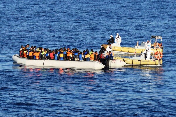 Τουλάχιστον 20 μετανάστες πνίγηκαν ανοιχτά της Λιβύης