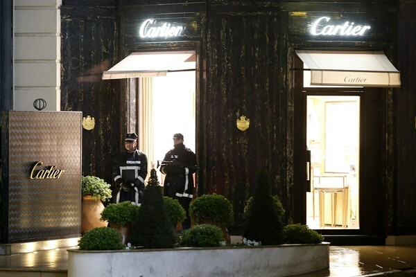 «Κινηματογραφική» ληστεία στο κοσμηματοπωλείο Cartier στην καρδιά του Μονακό