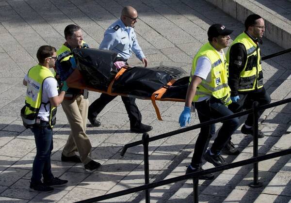 Ισραήλ: Αστυνομικοί πυροβόλησαν και σκότωσαν γυναίκα που προσπάθησε να τους επιτεθεί με ψαλίδι