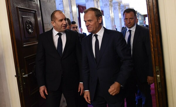 Τουσκ: Η ΕΕ θα διατηρήσει κλειστούς τους δρόμους της παράνομης μετανάστευσης