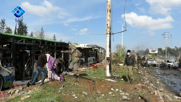 Χαλέπι: Στους 126 οι νεκροί από την επίθεση εναντίον λεωφορείων που μετέφεραν αμάχους
