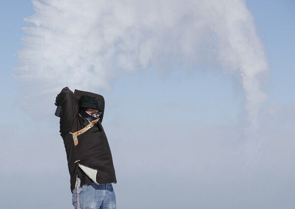 Πόσο κρύο είναι το Polar Vortex - Δείτε τι συμβαίνει από το ακραίο ψύχος