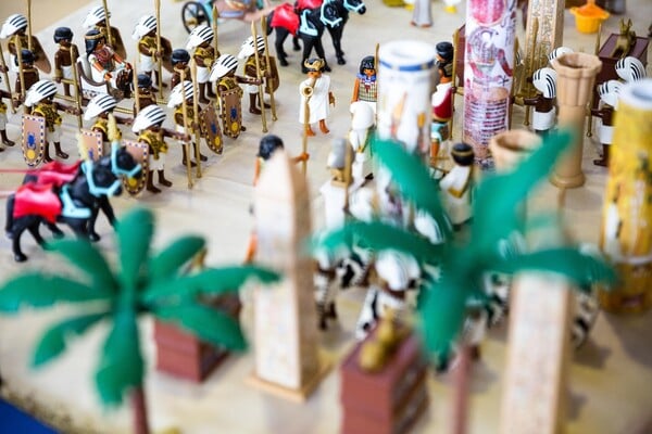 Χιλιάδες σπάνια Playmobil σε μια ξεχωριστή έκθεση στη Θεσσαλονίκη