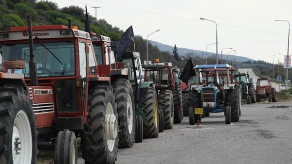 Οι αγρότες προειδοποιούν για μπλόκα σε όλη την Ελλάδα