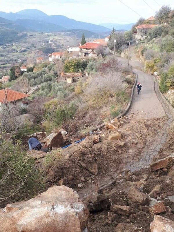 Εκκενώθηκαν σπίτια μετά από κατολίσθηση στην Ανδρίτσαινα