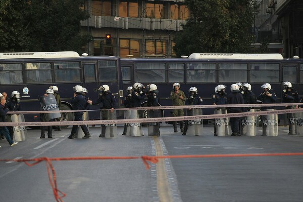 Φρούριο η Αθήνα για το συλλαλητήριο - Κλείνουν δρόμοι και σταθμοί του μετρό